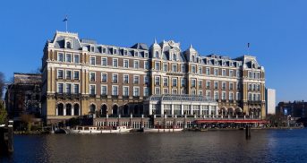 1200px-AmstelHotelAmsterdam